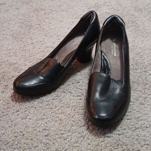 Naturalizer N5 comfort black business casual block heels Sz 10 EUC